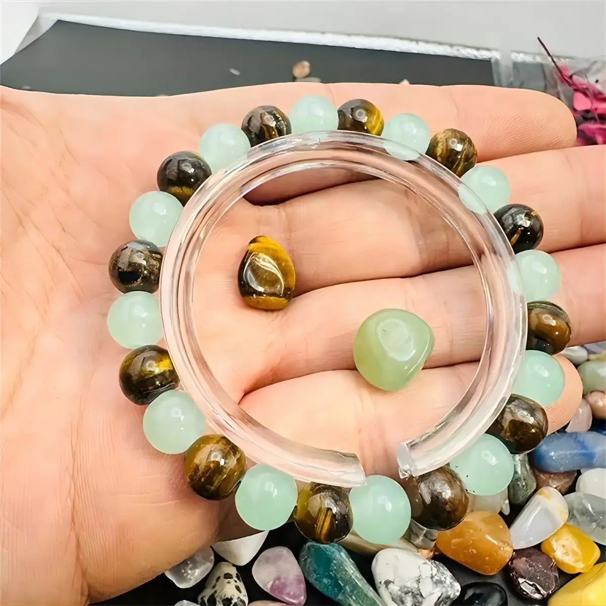 White Good Luck Bracelet - Crystal Healing Natural Stone Stress Relief