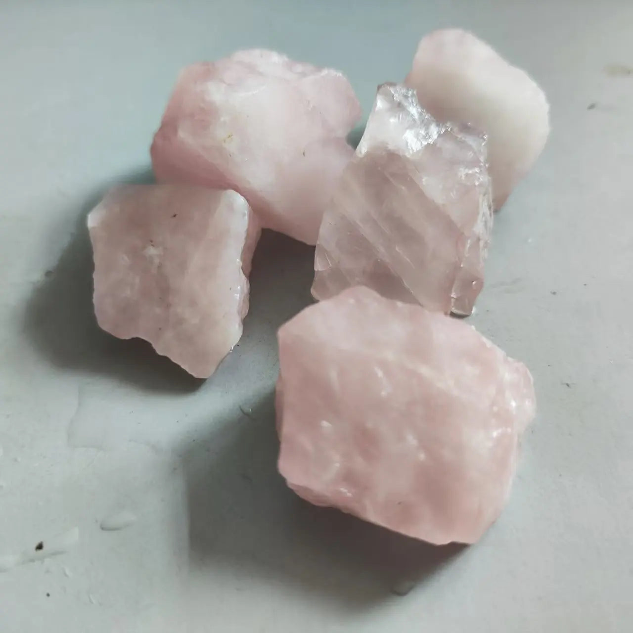 Natural Rose Quartz Pink Crystal Stone Home Decoration Stone Healing